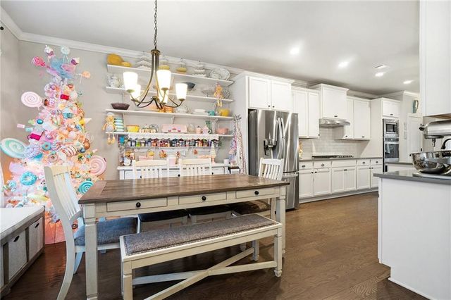 1835 Hidden Creek Drive, Hoschton, GA 30548