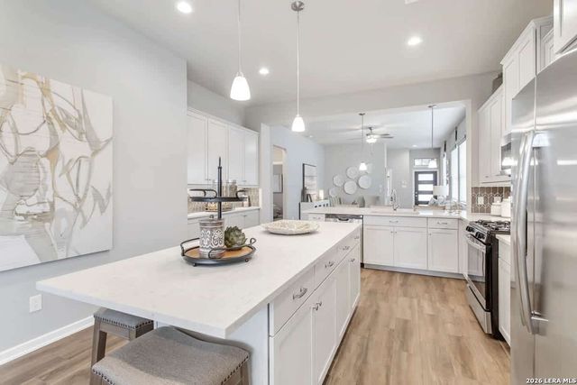 260 ALPINE LKS, New Braunfels, TX 78130