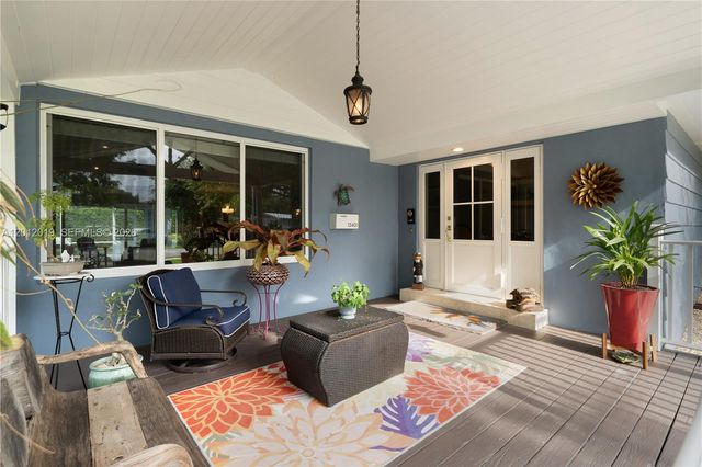 13401 SW 74th Ave, Pinecrest, FL 33156