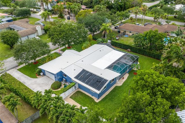 13401 SW 74th Ave, Pinecrest, FL 33156