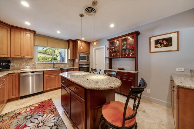 13401 SW 74th Ave, Pinecrest, FL 33156