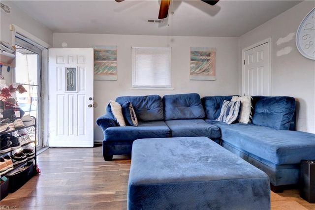 112 W Kelly AVE, Hampton, VA 23663