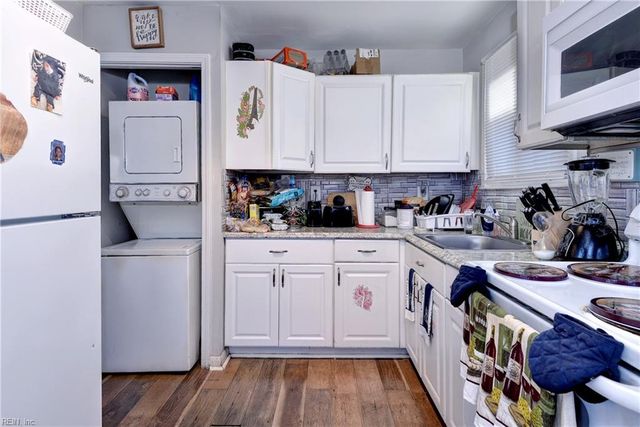 112 W Kelly AVE, Hampton, VA 23663