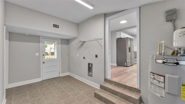 1317 W BELMAR STREET, Lakeland, FL 33815