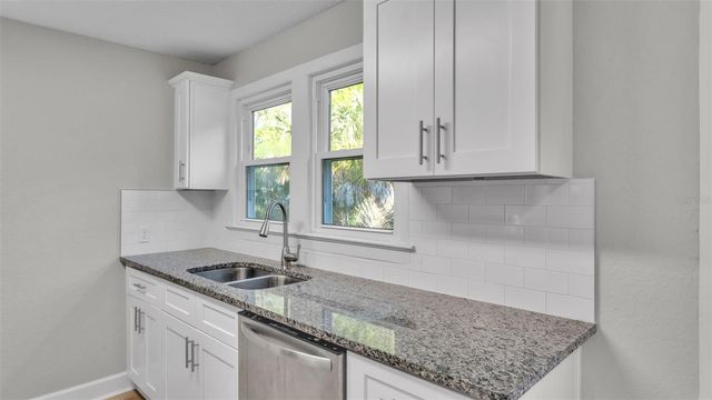 1317 W BELMAR STREET, Lakeland, FL 33815