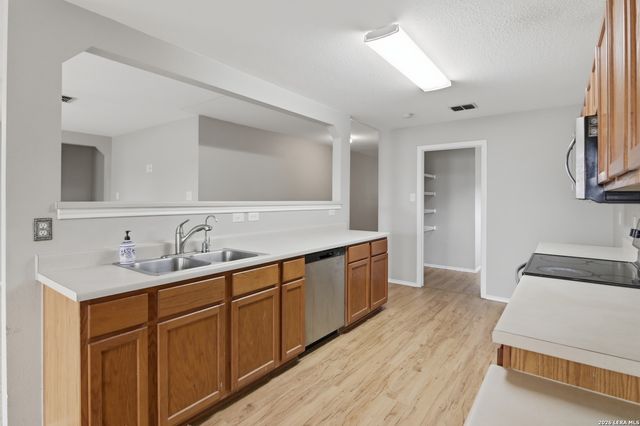 25537 Gold Yarrow, San Antonio, TX 78260