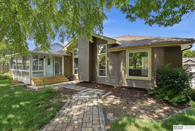 14917 H Street, Omaha, NE 68137