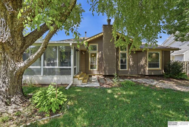 14917 H Street, Omaha, NE 68137
