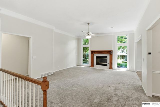 14917 H Street, Omaha, NE 68137