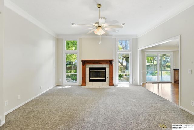 14917 H Street, Omaha, NE 68137