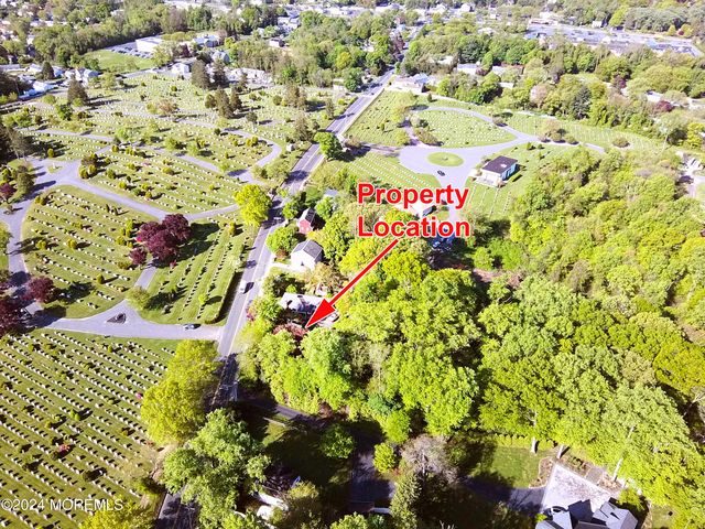 152 Chapel Hill Road, Middletown, NJ 07748