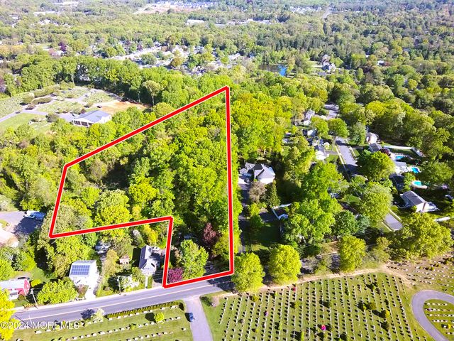 152 Chapel Hill Road, Middletown, NJ 07748