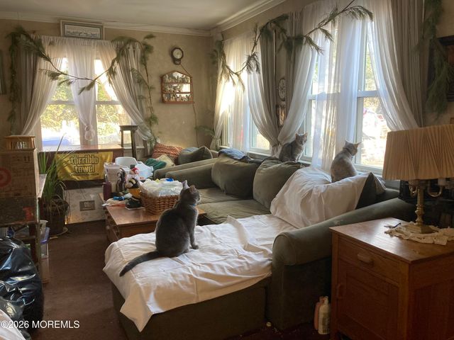 152 Chapel Hill Road, Middletown, NJ 07748