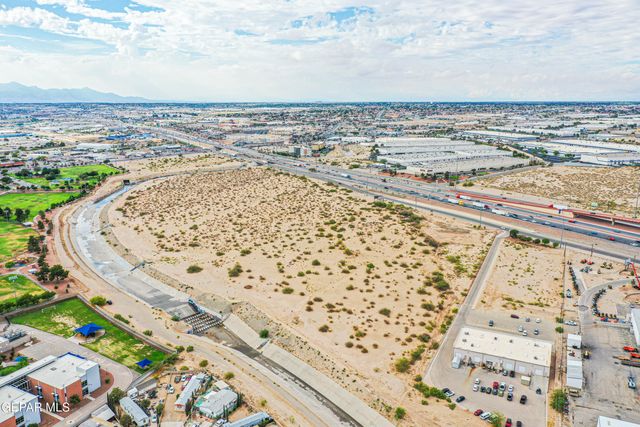 9224 Gateway Boulevard E, El Paso, TX 79907