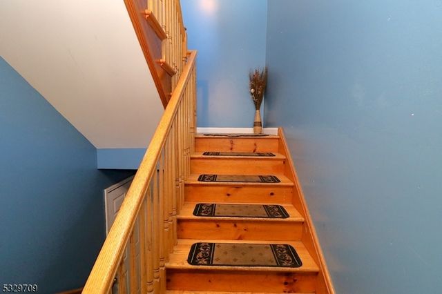 580 3rd St, Newark City, NJ 07107