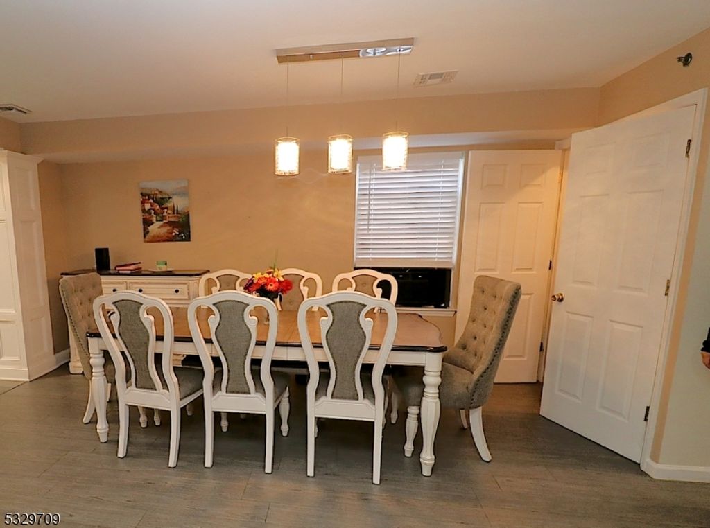580 3rd St, Newark City, NJ 07107 — photo 4