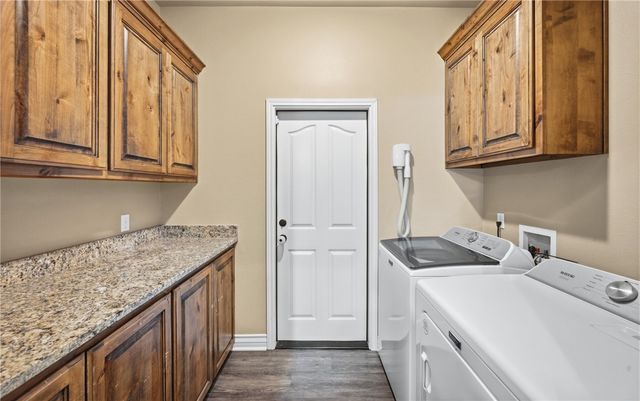 7649 Sable Creek Dr, Corpus Christi, TX 78414