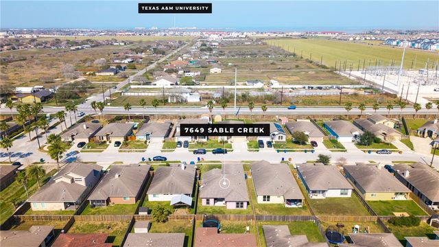 7649 Sable Creek Dr, Corpus Christi, TX 78414