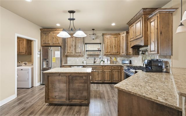 7649 Sable Creek Dr, Corpus Christi, TX 78414