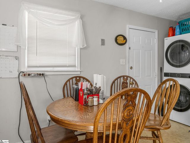 1068 Crosby Lane, Spartanburg, SC 29303