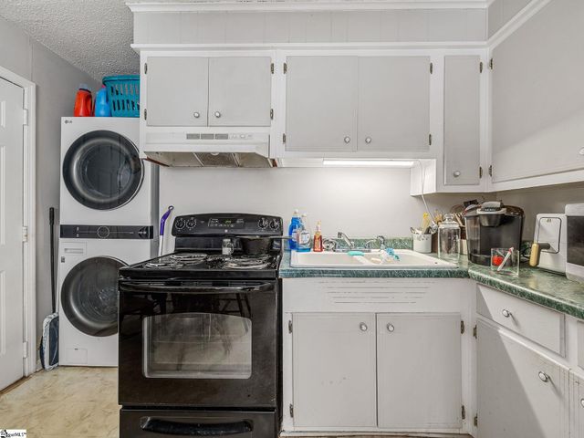 1068 Crosby Lane, Spartanburg, SC 29303