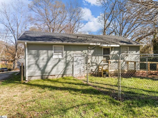 1068 Crosby Lane, Spartanburg, SC 29303