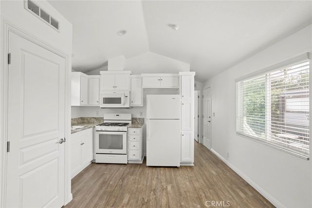 7650 Balboa Boulevard 43, Van Nuys, CA 91406