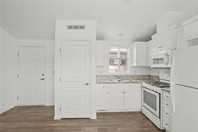 7650 Balboa Boulevard 43, Van Nuys, CA 91406