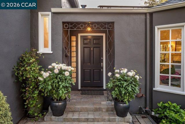 4315 Atlas Ave, Oakland, CA 94619