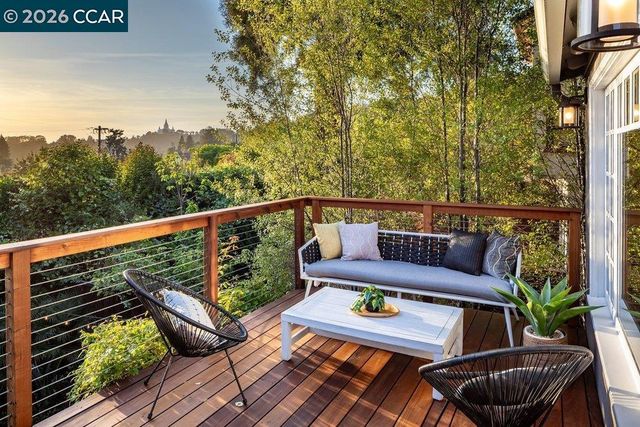 4315 Atlas Ave, Oakland, CA 94619