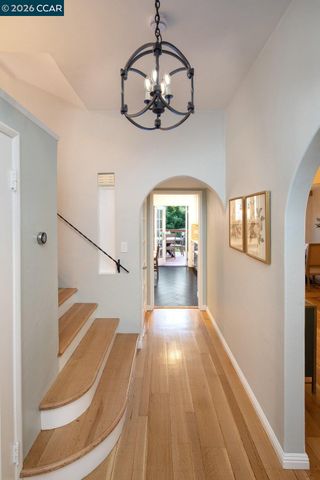 4315 Atlas Ave, Oakland, CA 94619