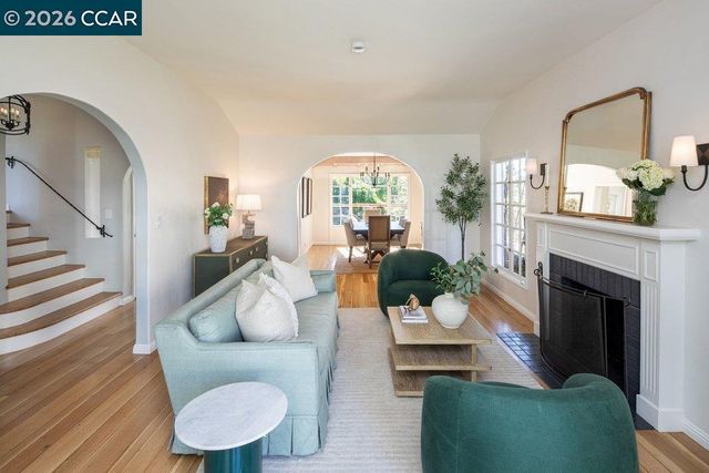 4315 Atlas Ave, Oakland, CA 94619