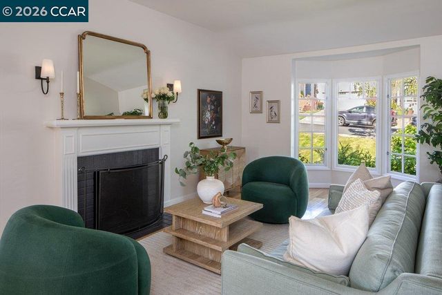 4315 Atlas Ave, Oakland, CA 94619