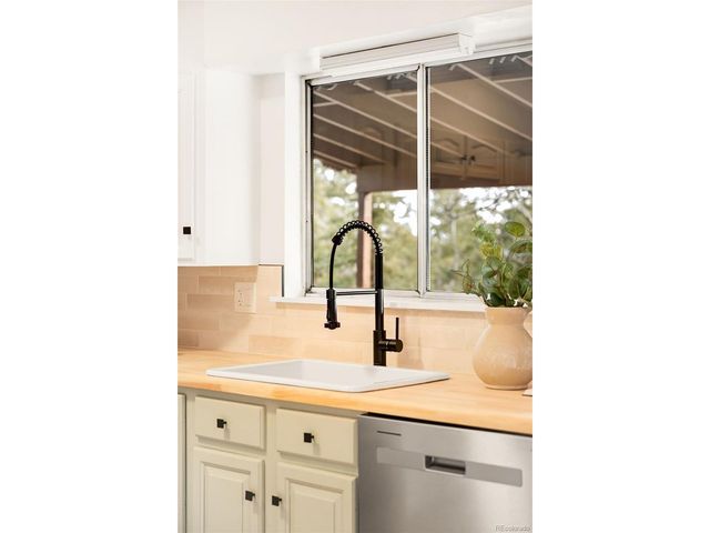 34657 Mohawk Trl, Pine, CO 80470