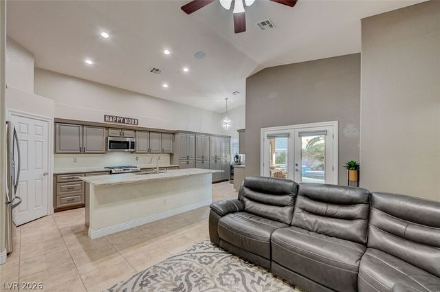 2115 HANDEL Avenue, Henderson, NV 89052