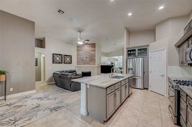 2115 HANDEL Avenue, Henderson, NV 89052