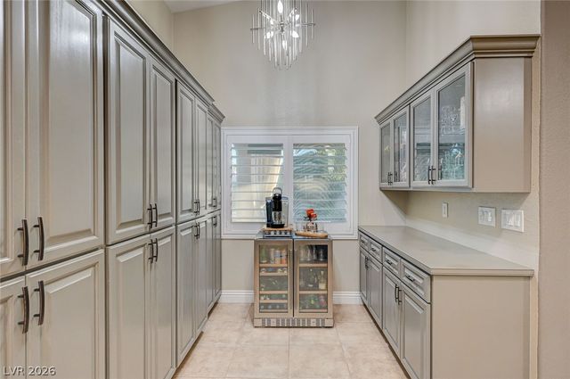 2115 HANDEL Avenue, Henderson, NV 89052