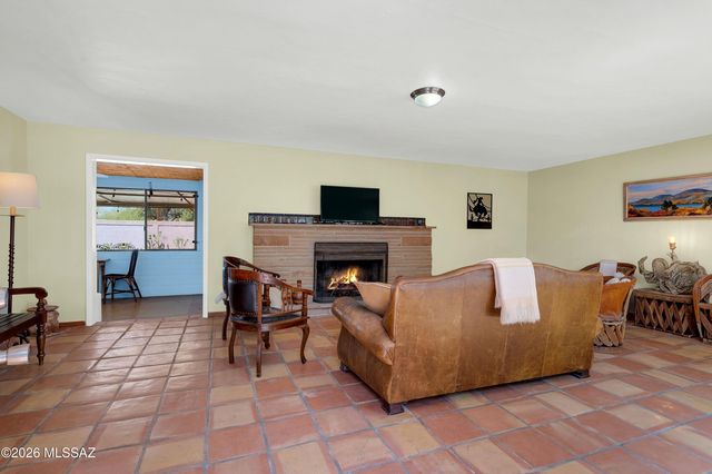 2841 N Bentley Avenue, Tucson, AZ 85716