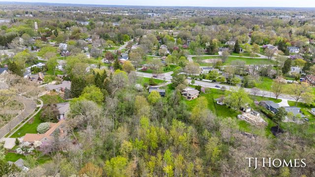 2914 Cascade Road Se, East Grand Rapids, MI 49506