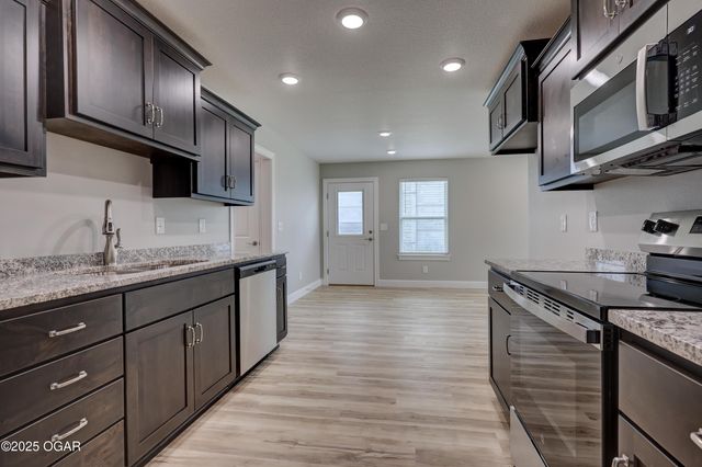 1919 Wisconsin Avenue, Joplin, MO 64801