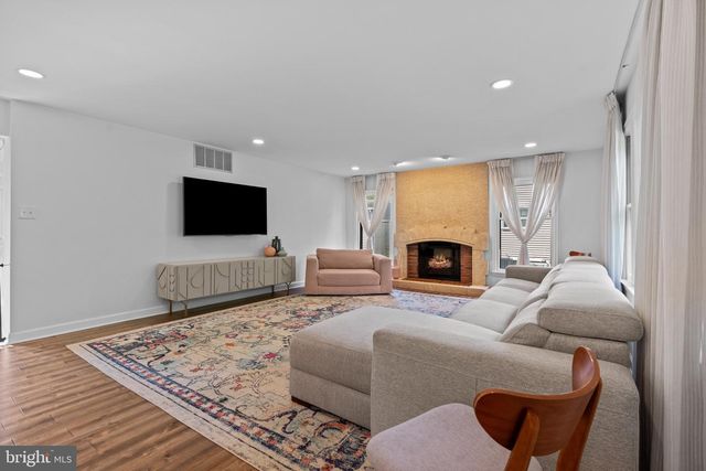 131 UNION MILL TER, Mount Laurel, NJ 08054