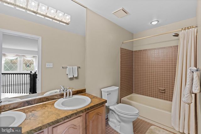 131 UNION MILL TER, Mount Laurel, NJ 08054