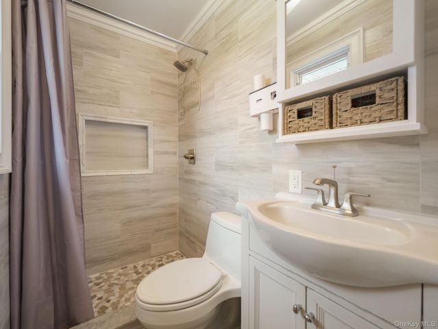 168 N Lincoln Street, Pearl River, NY 10965