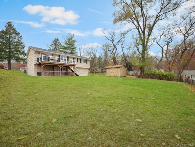 168 N Lincoln Street, Pearl River, NY 10965