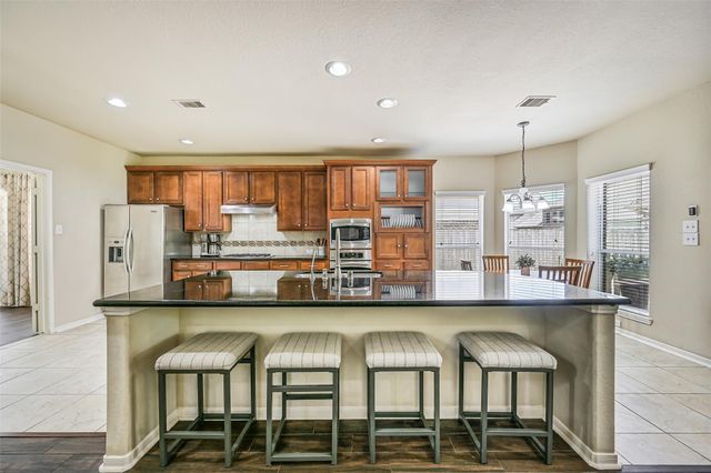 1226 Martinez Court, Friendswood, TX 77546