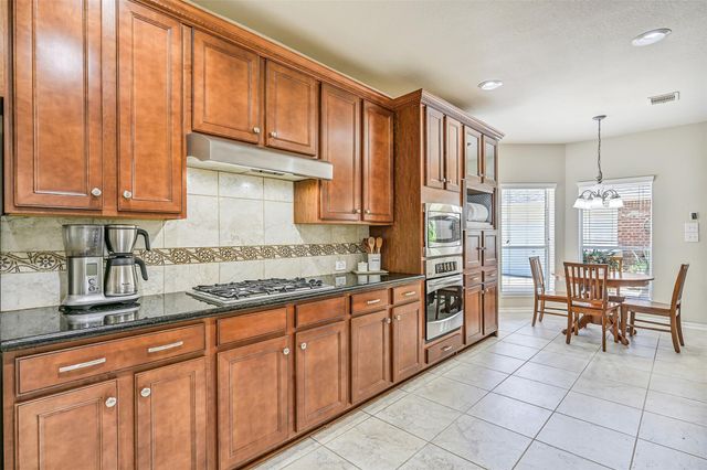 1226 Martinez Court, Friendswood, TX 77546