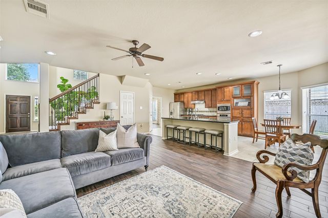 1226 Martinez Court, Friendswood, TX 77546