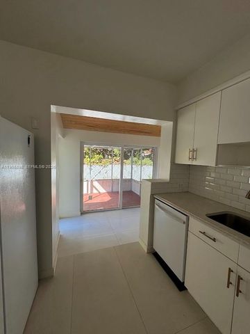 811 NE 70th St 0, Miami, FL 33138