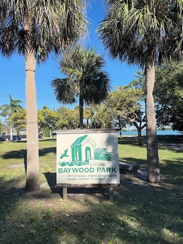 811 NE 70th St 0, Miami, FL 33138