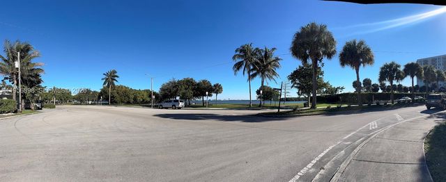 811 NE 70th St 0, Miami, FL 33138